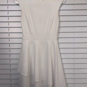 Elegant White Open Back Sleeveless Dress